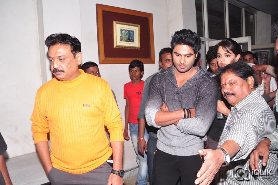 Aadu-Magadura-Bujji-Success-Meet